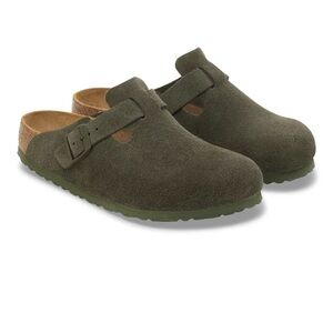 NWOT Birkenstock Boston Clogs in Thyme green